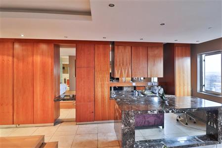 False - Apartment For Sale in Johannesburg Central, Johannesburg, Gauteng - M125152