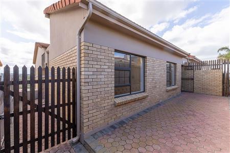 False - House For Sale in Hartenbos Central, Hartenbos, Western Cape - M125151