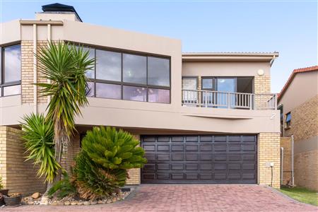 False - House For Sale in Hartenbos Central, Hartenbos, Western Cape - M125151