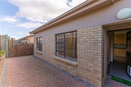 False - House For Sale in Hartenbos Central, Hartenbos, Western Cape - M125151