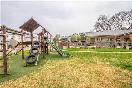 False - Townhouse withdrawn in Broadacres, Sandton - M125187