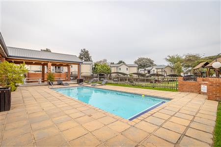 False - Townhouse withdrawn in Broadacres, Sandton - M125187