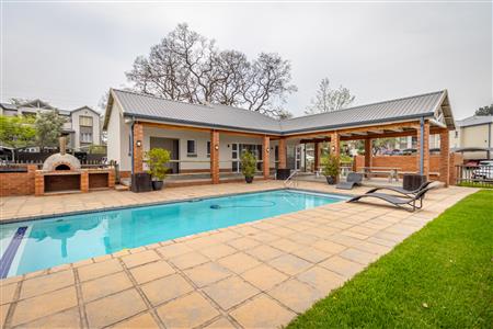 False - Townhouse withdrawn in Broadacres, Sandton - M125187