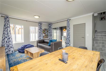 False - Townhouse withdrawn in Broadacres, Sandton - M125187