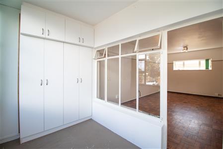 False - Apartment For Sale in Parsons Hill, Port Elizabeth, Eastern Cape - M125192