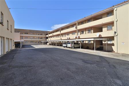 False - Apartment For Sale in Parsons Hill, Port Elizabeth, Eastern Cape - M125192