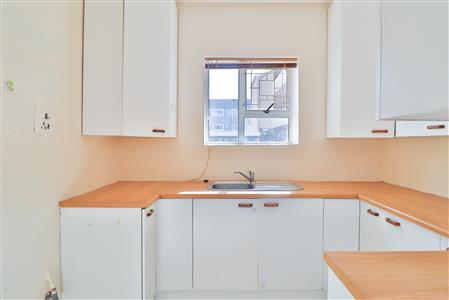 False - Apartment For Sale in Parsons Hill, Port Elizabeth, Eastern Cape - M125192