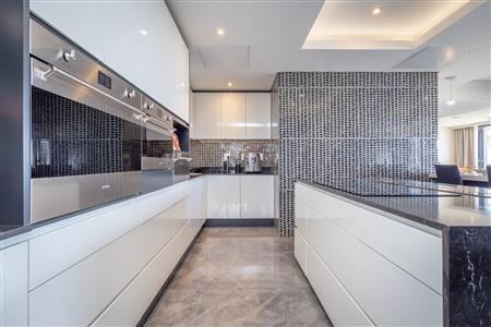 False - Apartment For Sale in Rosebank, Johannesburg, Gauteng - M122720