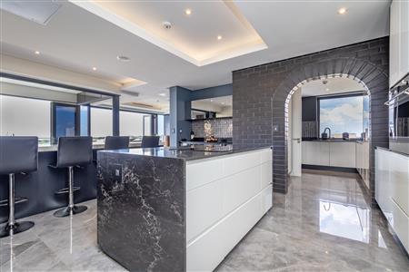 False - Apartment For Sale in Rosebank, Johannesburg, Gauteng - M122720