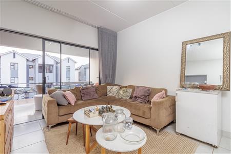 False - Apartment For Sale in Pinehaven, Krugersdorp, Gauteng - M125237