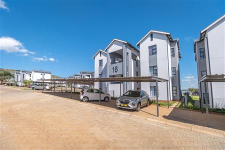 False - Apartment For Sale in Pinehaven, Krugersdorp, Gauteng - M125237