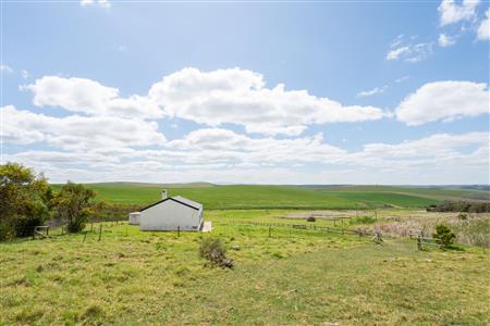 False - Farm Sold in Napier, Western Cape - M125234