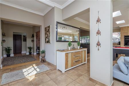 False - House For Sale in Dunvegan, Edenvale, Gauteng - M125239