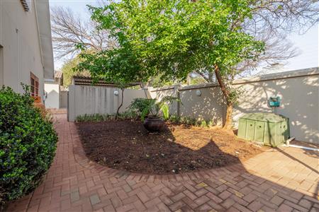 False - House For Sale in Dunvegan, Edenvale, Gauteng - M125239
