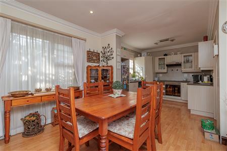 False - House For Sale in Dunvegan, Edenvale, Gauteng - M125239