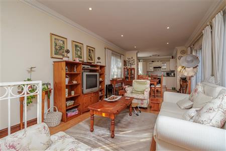 False - House For Sale in Dunvegan, Edenvale, Gauteng - M125239