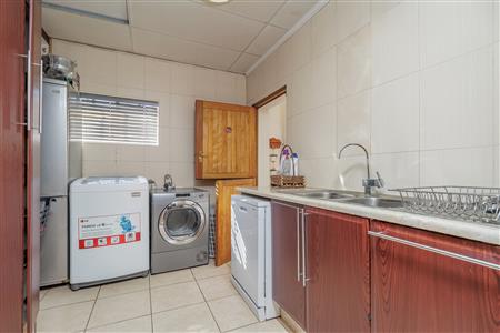 False - House For Sale in Dunvegan, Edenvale, Gauteng - M125239