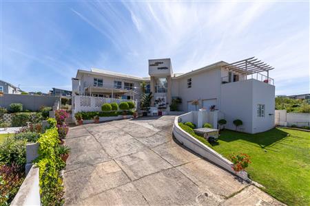 False - House Unavailable in Whale Rock, Plettenberg Bay, Western Cape - M125307