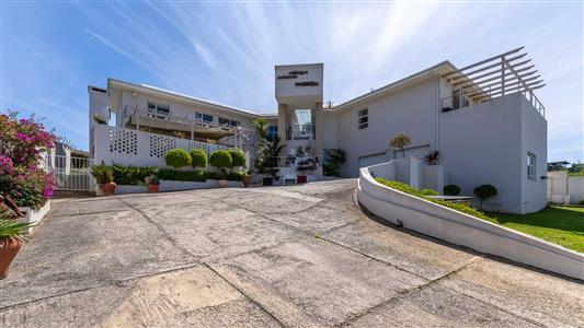 False - House Unavailable in Whale Rock, Plettenberg Bay, Western Cape - M125307