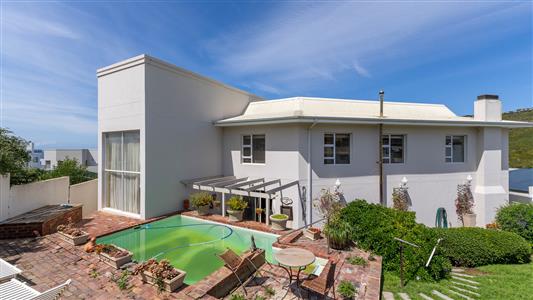 False - House Unavailable in Whale Rock, Plettenberg Bay, Western Cape - M125307