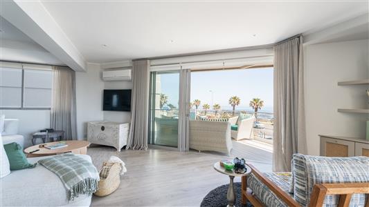False - Apartment For Sale in Mouille Point, Cape Town, Western Cape - M125301