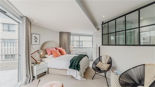 False - Apartment For Sale in Mouille Point, Cape Town, Western Cape - M125301