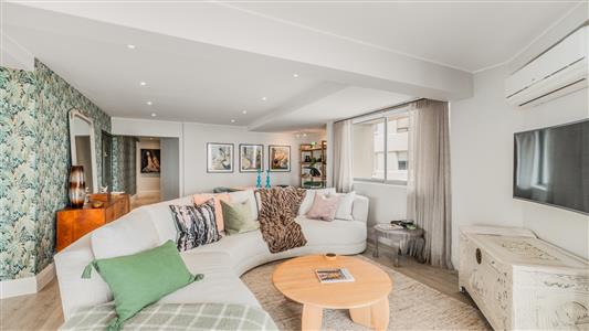 False - Apartment For Sale in Mouille Point, Cape Town, Western Cape - M125301