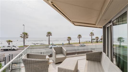 False - Apartment For Sale in Mouille Point, Cape Town, Western Cape - M125301