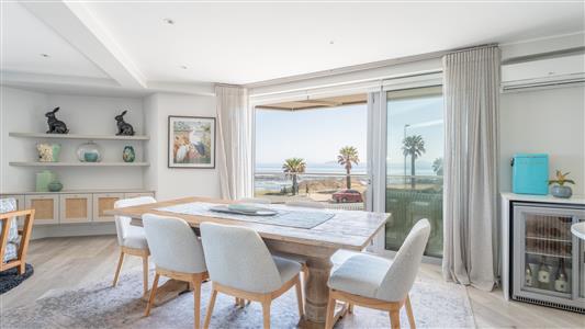 False - Apartment For Sale in Mouille Point, Cape Town, Western Cape - M125301