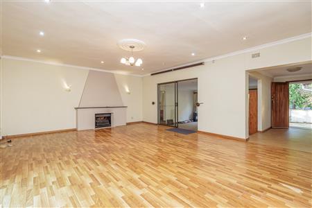 False - House For Sale in Blairgowrie, Randburg, Gauteng - M125333