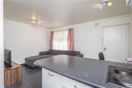 False - Apartment Sold in Bryanston, Sandton, Gauteng - M125342