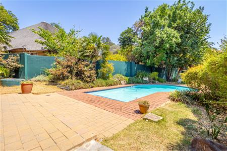 False - Apartment Sold in Bryanston, Sandton, Gauteng - M125342