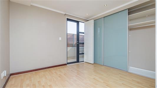 False - Townhouse For Sale in Illovo, Sandton, Gauteng - M125337