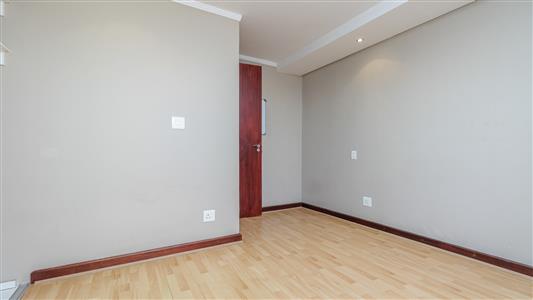 False - Townhouse For Sale in Illovo, Sandton, Gauteng - M125337