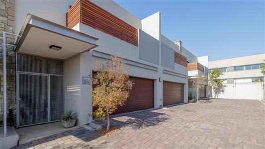 False - Townhouse For Sale in Illovo, Sandton, Gauteng - M125337