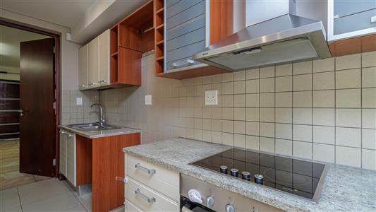 False - Townhouse For Sale in Illovo, Sandton, Gauteng - M125337