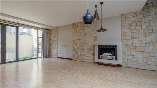 False - Townhouse For Sale in Illovo, Sandton, Gauteng - M125337