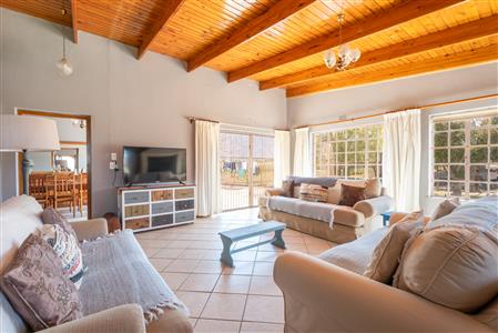 False - Farm For Sale in Prince Alfred Hamlet, Ceres, Western Cape - M125385