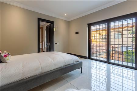 False - House For Sale in Bedfordview, Gauteng - M125394