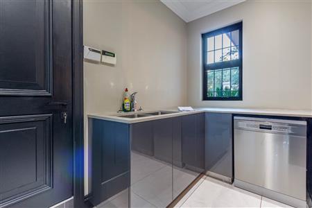 False - House For Sale in Bedfordview, Gauteng - M125394