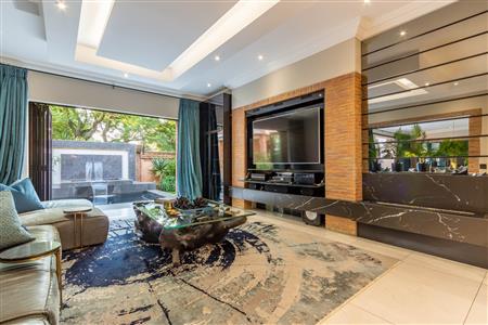 False - House For Sale in Bedfordview, Gauteng - M125394