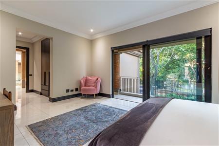 False - House For Sale in Bedfordview, Gauteng - M125394