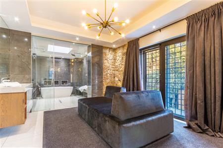 False - House For Sale in Bedfordview, Gauteng - M125394
