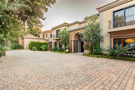 False - House For Sale in Bedfordview, Gauteng - M125394