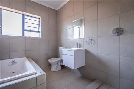 False - Townhouse For Sale in Lyttelton Manor, Centurion, Gauteng - M125395