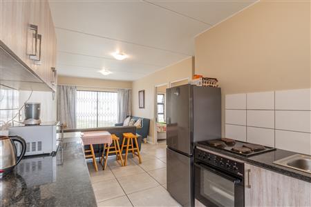 False - Apartment Sold in Aan de Wijnlanden, Stellenbosch, Western Cape - M125414