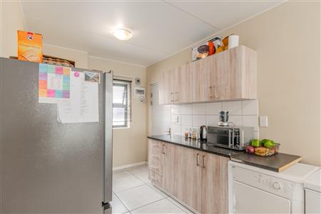 False - Apartment Sold in Aan de Wijnlanden, Stellenbosch, Western Cape - M125414