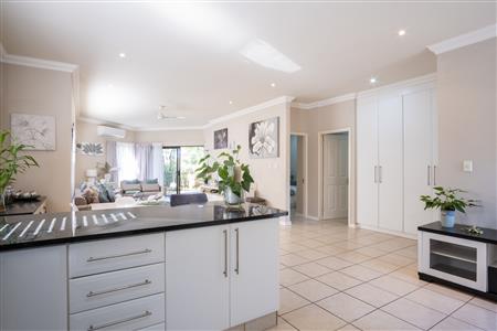 False - Apartment For Sale in Simbithi Eco Estate, Ballito, KwaZulu Natal - M125443