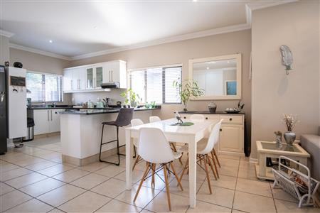 False - Apartment For Sale in Simbithi Eco Estate, Ballito, KwaZulu Natal - M125443