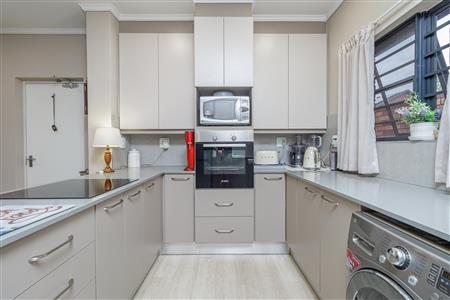 False - Townhouse for sale in Randburg - M125459
